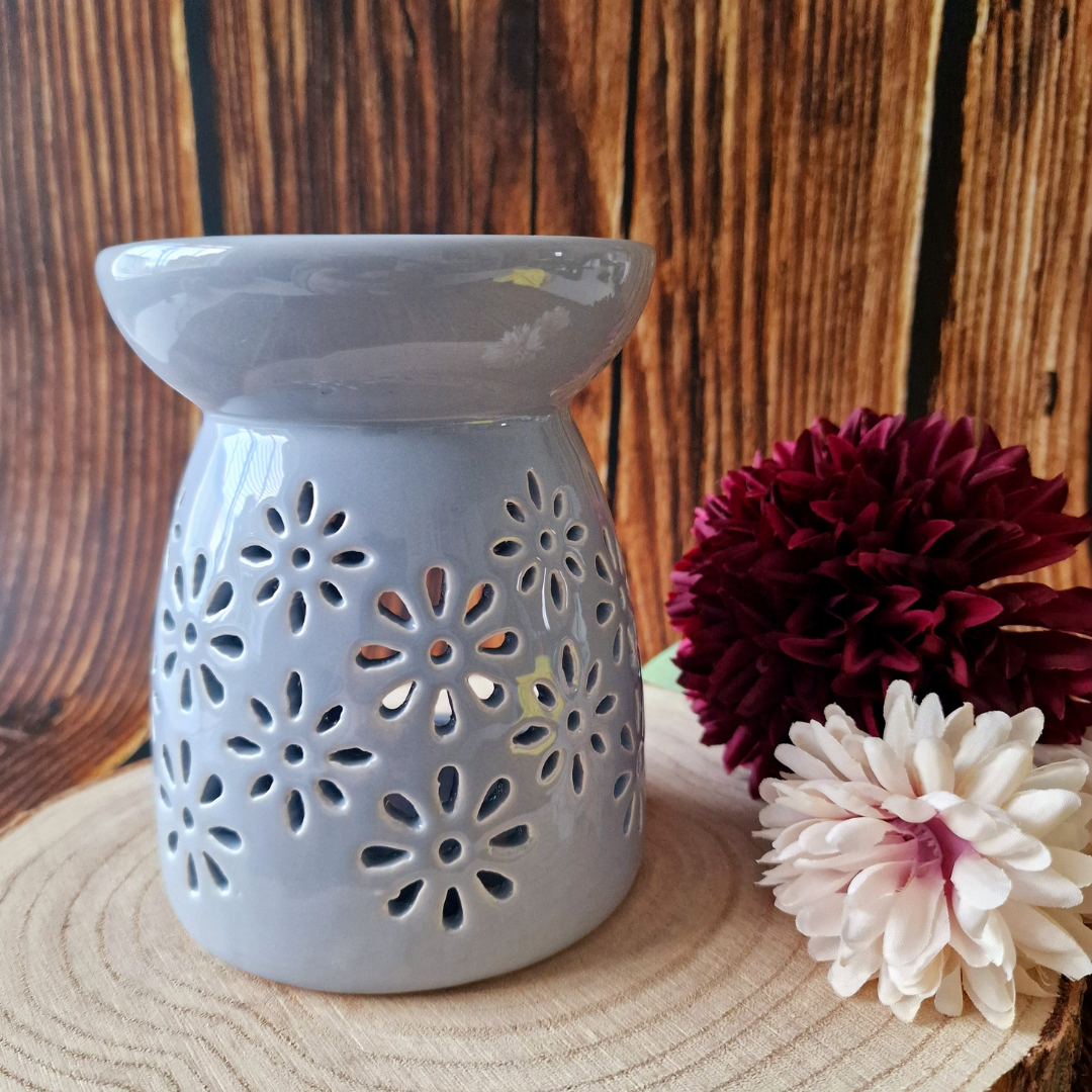 Grey Floral Cut Out Oil/Wax Burner